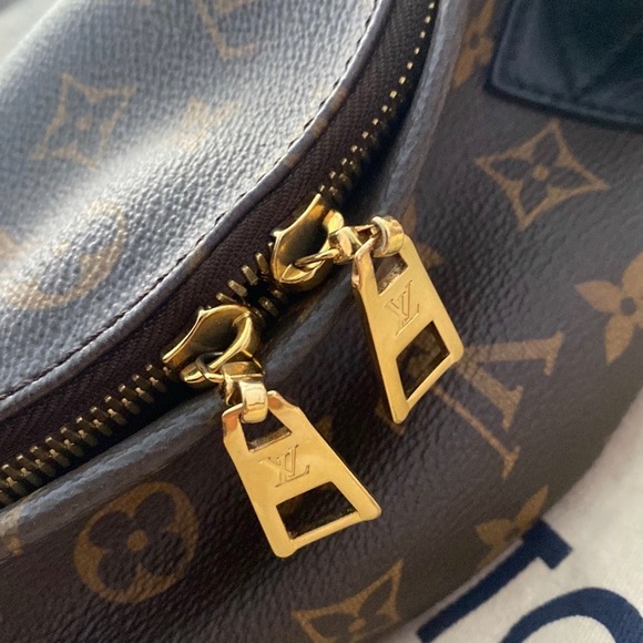 🙏🏻SOLD 🥳 100% Authentic Louis Vuitton Backpack - Picture 7 of 7